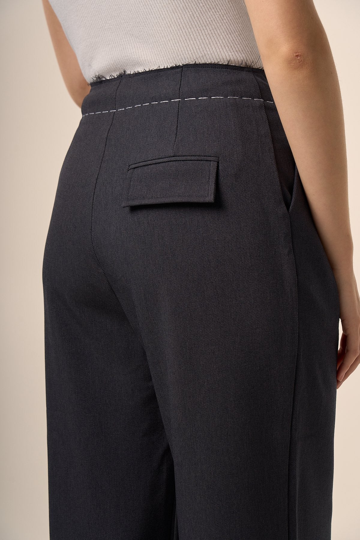 PANTALON CENDRÉ GRIS